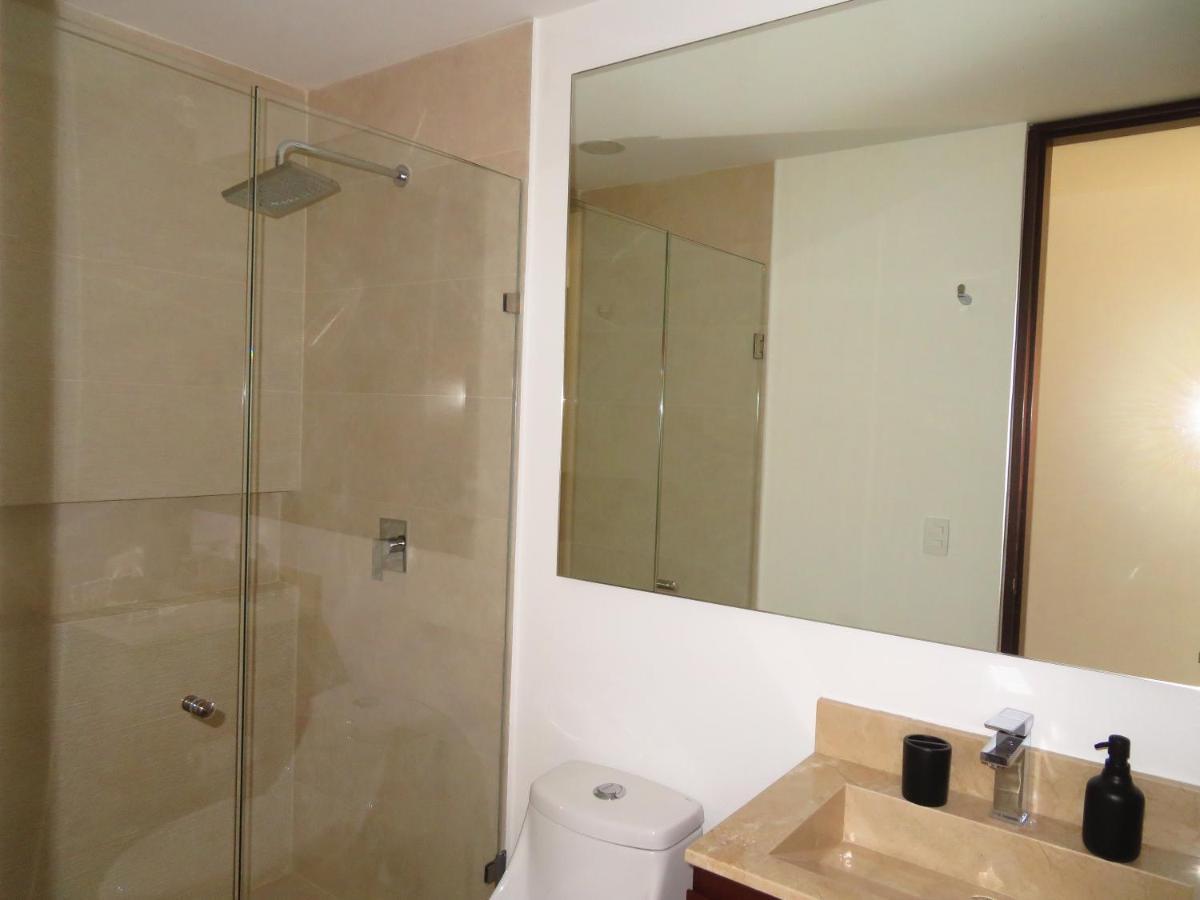 Elegant Apartment Well Located In The Hotel Zone Of Cancún Exteriör bild